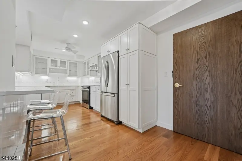 1 Euclid Ave #2E, Summit, NJ 07901 - #3