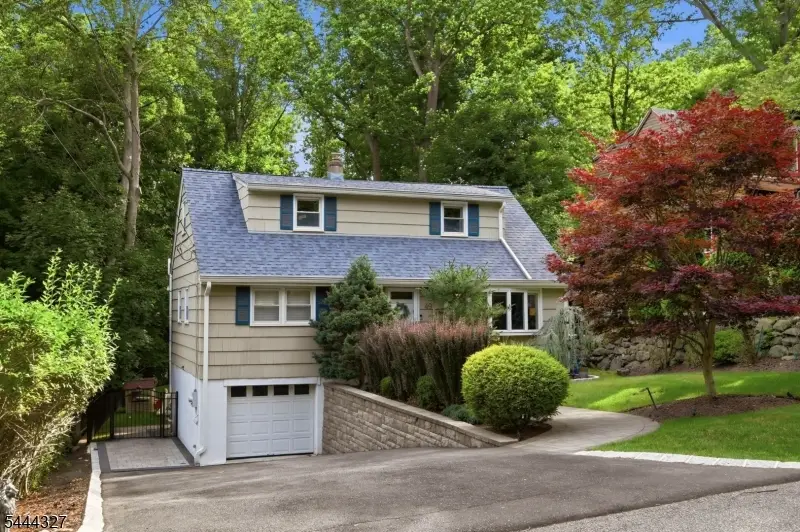 49 Pawnee Ave, Oakland, NJ 07436 - #1
