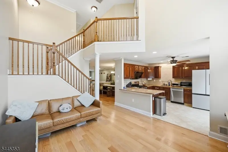 18 Clark Ct, The Hills, NJ 07920 - #3