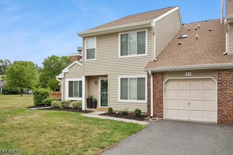 91 Cherrywood Dr, Franklin, NJ 08873 - #2