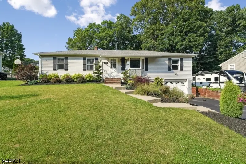 22 Summit Rd, Oak Ridge, NJ 07438 - #1