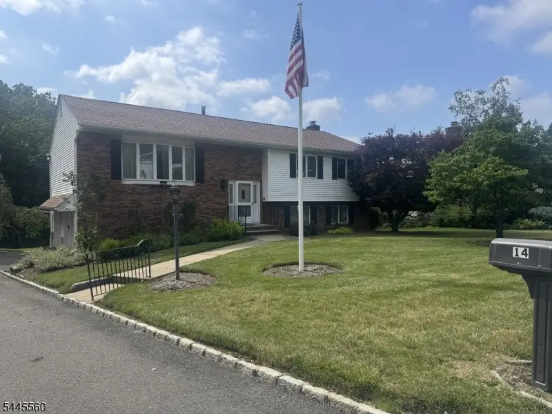 14 Hinchman Ave, Preakness, NJ 07470 - #1
