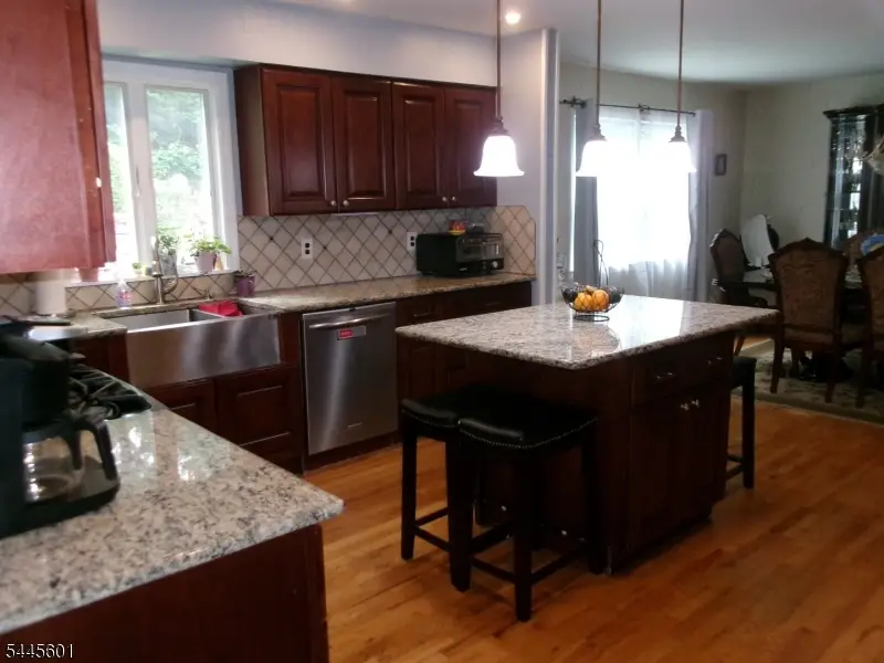 12 Wolfe Dr, Wanaque, NJ 07465 - #2