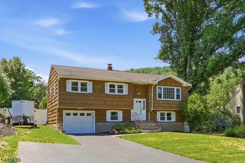 3 Seneca Trl, Oak Ridge, NJ 07438 - #2