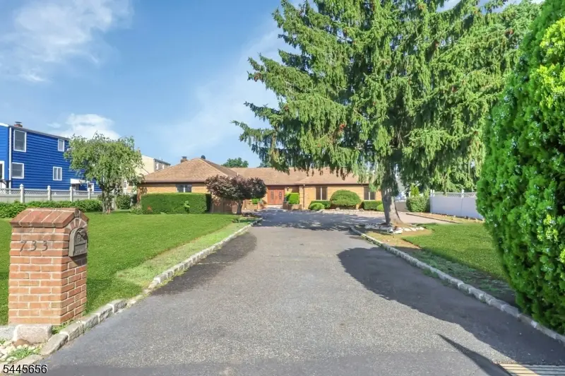 733 1st St, Lyndhurst, NJ 07071 - #2