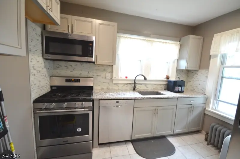 613 Ripley Pl, Westfield, NJ 07090 - #2