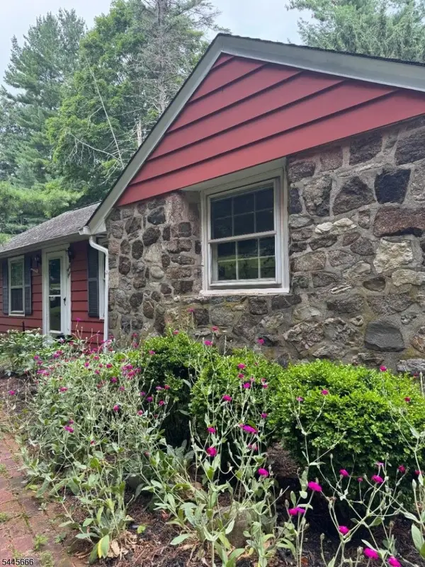 41 Summit Rd, Sparta Twp., NJ 07871