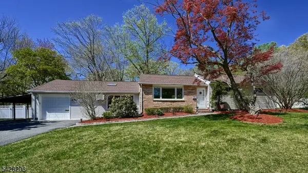 227 Emily Dr, Park Ridge Boro, NJ 07656