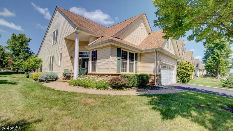 19 Republic Row, Franklin, NJ 08873 - #3