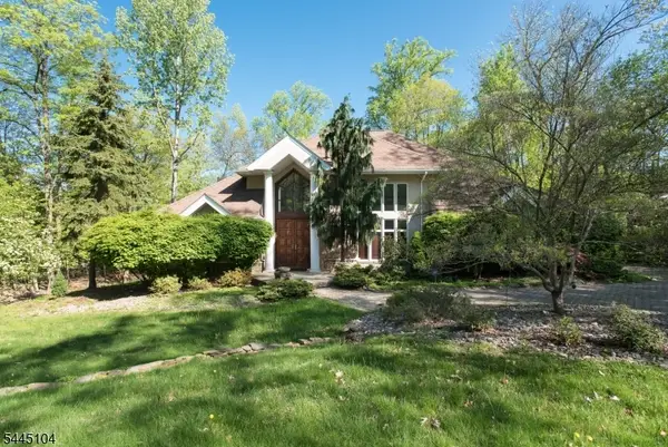 203 Rock Road W, Green Brook Twp., NJ 08812