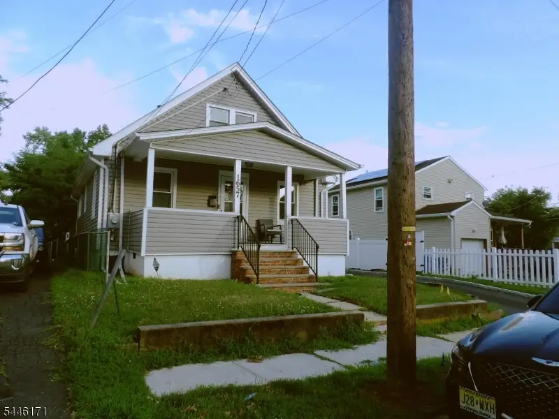 1657 W 3rd St, Piscataway, NJ 08854 - #2