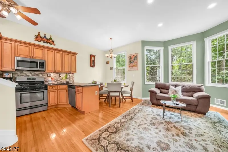 15 Nuthatcher Ct, Wayne, NJ 07470 - #3