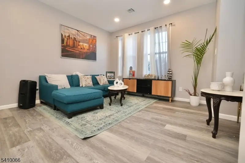 172-176 Delavan Ave, Newark, NJ 07104 - #2