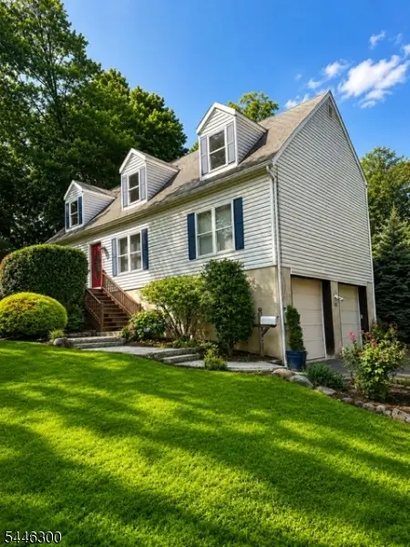 64 Valley Rd, Butler Boro, NJ 07405