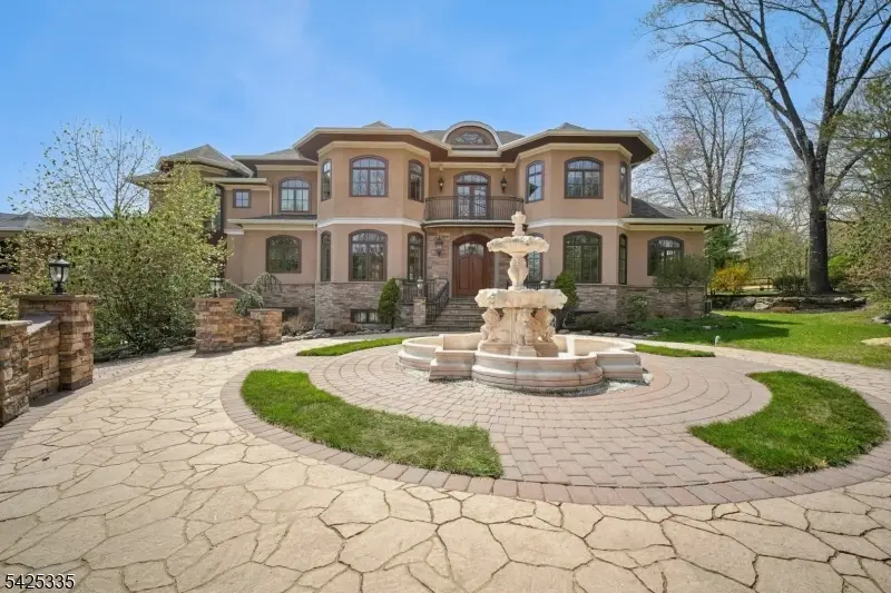 318 Franklin Rd, Denville, NJ 07834 - #2
