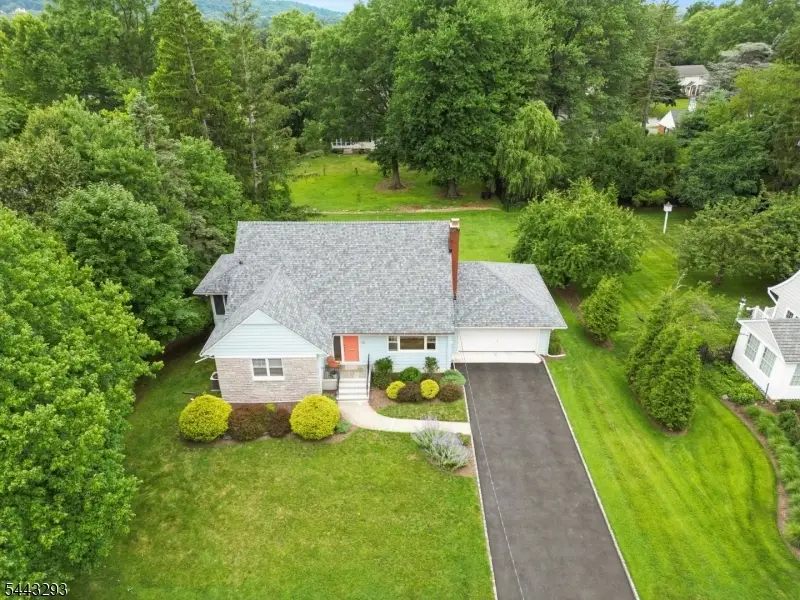 70 Kingwood Dr, Great Notch, NJ 07424 - #1