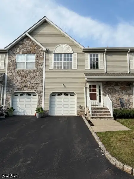 36 Mindy Dr, Franklin Twp., NJ 08873