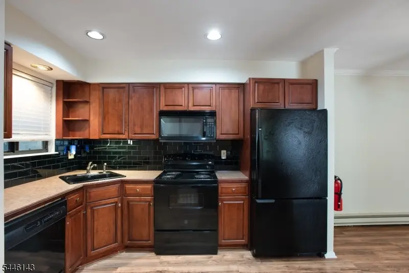 81 Overlook Dr, Union, NJ 08809 - #3