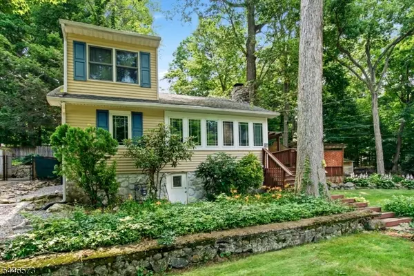 24 Hillside Rd, Ringwood Boro, NJ 07456