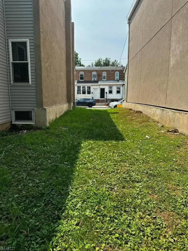 22 Adella Ave, Hamilton Twp., NJ 08609