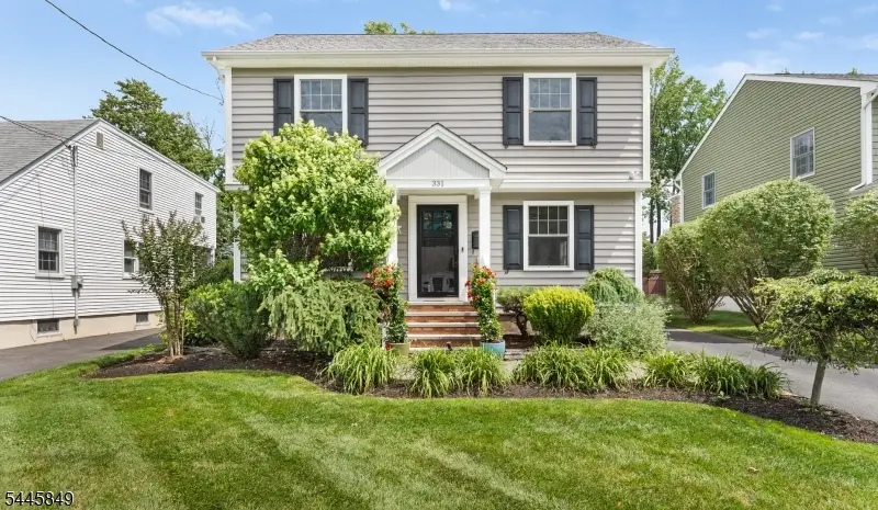 331 Stoughton Ave, Cranford, NJ 07016 - #1