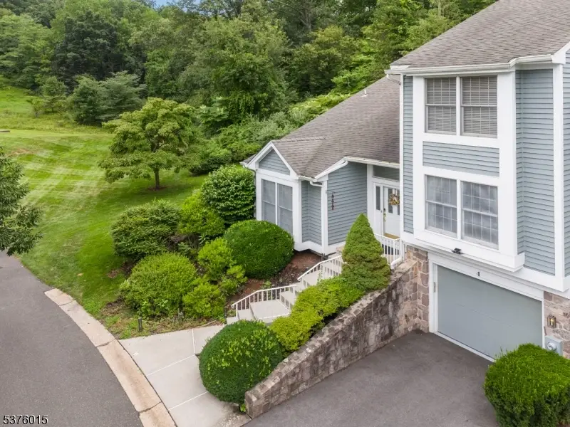 4 Brightwood Ln, The Hills, NJ 07921 - #2