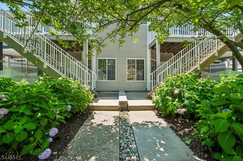 92 Ashley Ct, Bedminster, NJ 07921 - #2