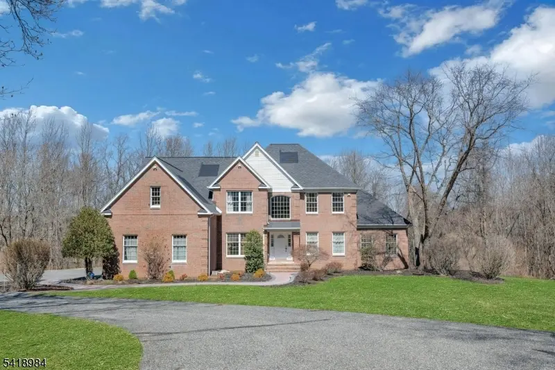 5 Noble Ct, Washington, NJ 07853 - #1