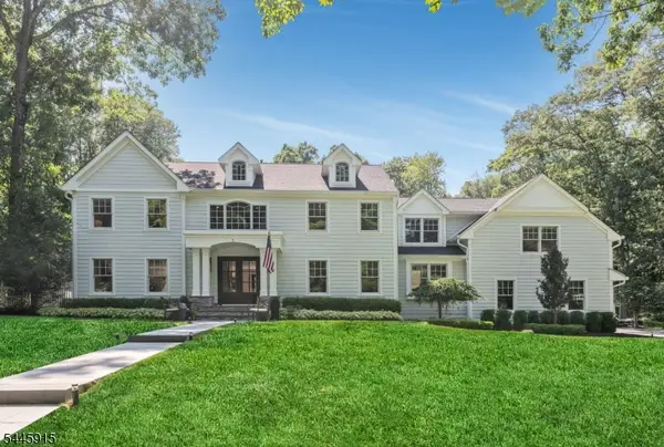 6 Butternut Rd, Allendale Boro, NJ 07401