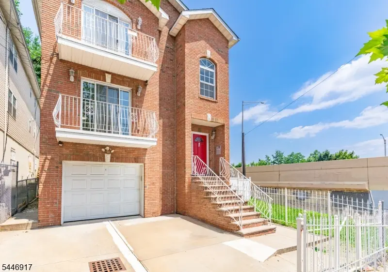 17 Chester Ave, Newark, NJ 07104 - #3