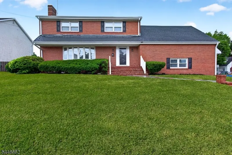 22 Franklin Blvd, Franklin, NJ 08873 - #2
