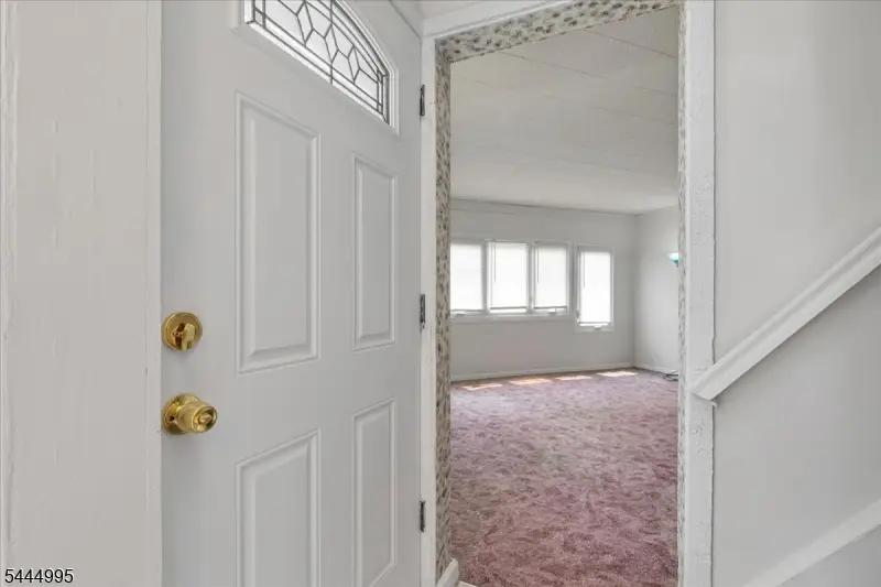 1051 S Elmora Ave, Elizabeth, NJ 07202 - #2