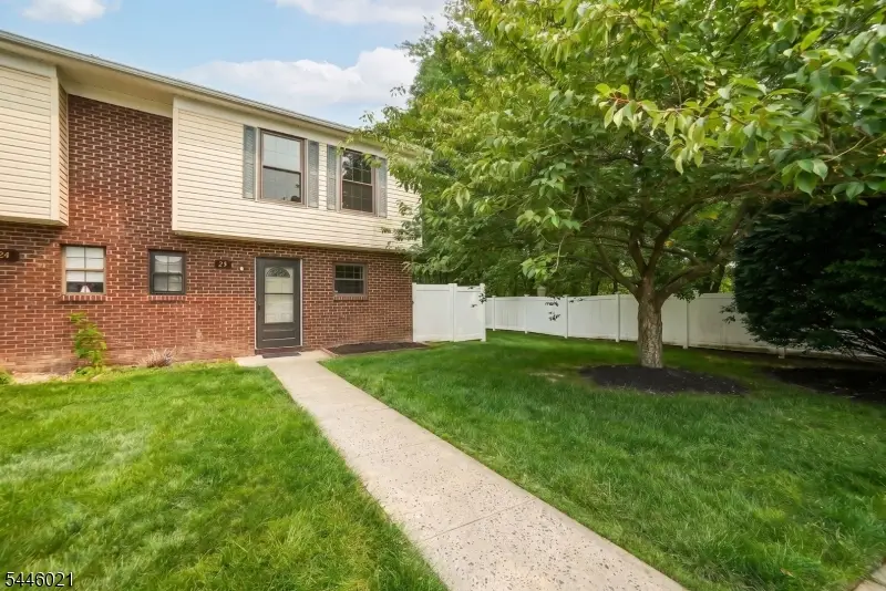 25 Driscoll Ct #1, North Brunswick, NJ 08902 - #2