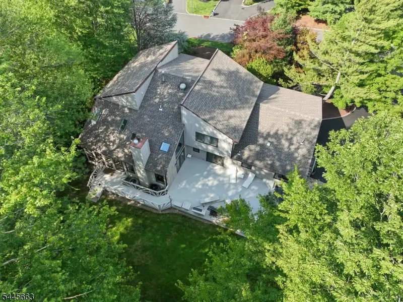 11 Maywood Ct, North Caldwell, NJ 07006 - #1