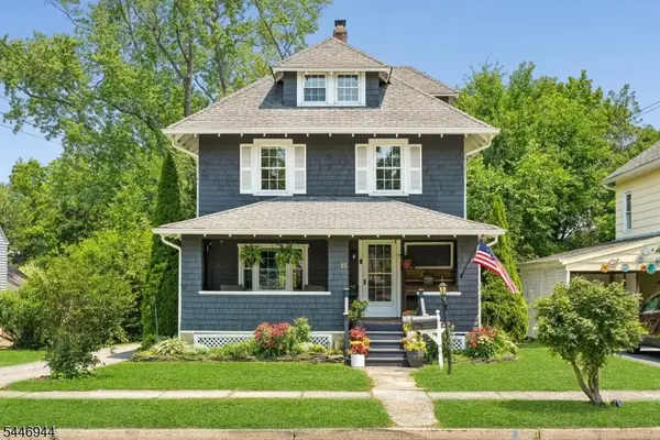 15 Thompson St, Newton Town, NJ 07860