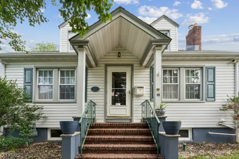 111 Yale Ter, Linden, NJ 07036 - #1