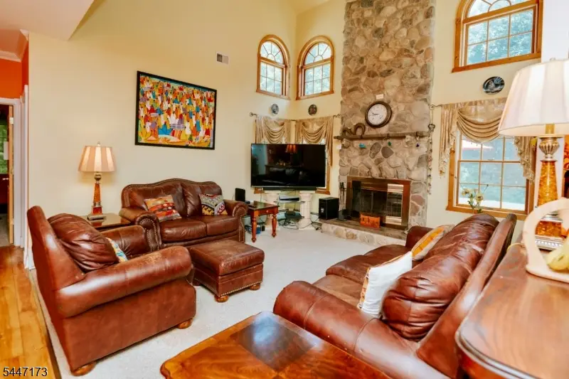 4 White Tail Ct, Hardyston, NJ 07480 - #3