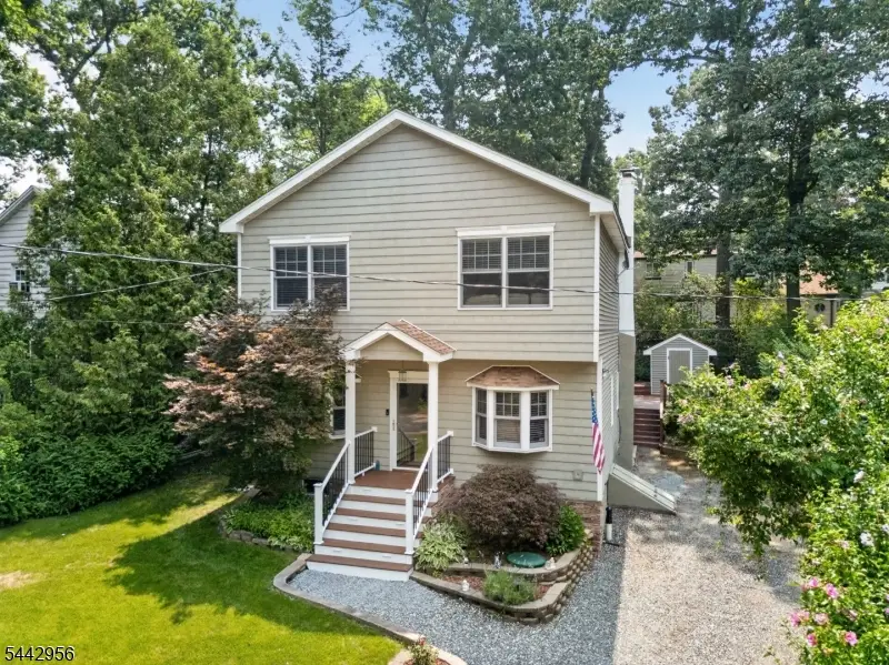 3 Elm Pl, Ringwood, NJ 07456 - #2
