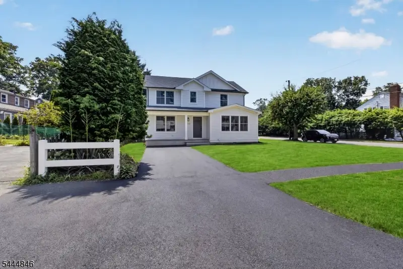 2240 Evergreen Ave, Scotch Plains, NJ 07076 - #1