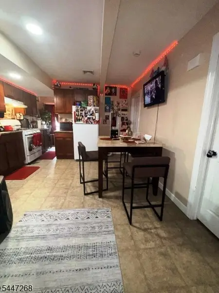 562 Summer St, Paterson, NJ 07501 - #3