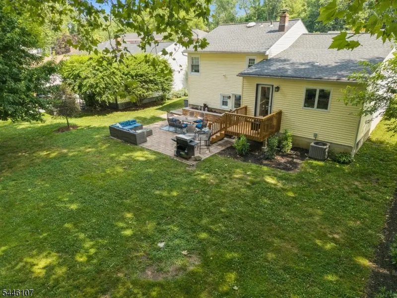 33 Edgar St, Summit, NJ 07901 - #3