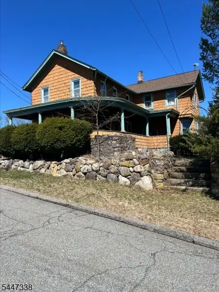 713 Laurel St, Boonton Town, NJ 07005