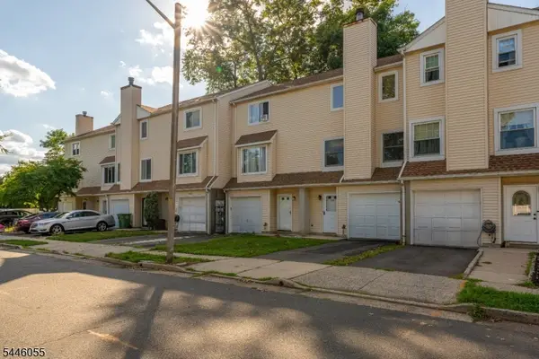 668 Jackson Ave, Roselle Boro, NJ 07203