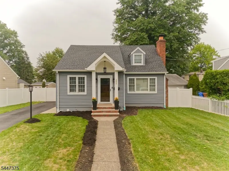 1915 Crescent Pkwy, Linden, NJ 07036 - #1