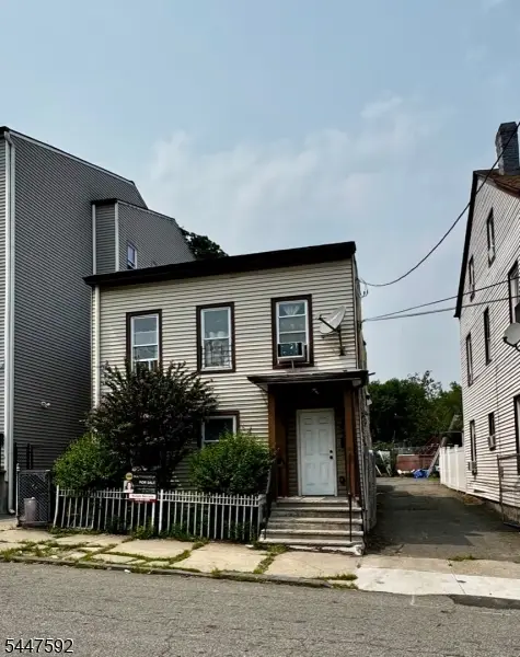 51 Ryle Ave, Paterson City, NJ 07522