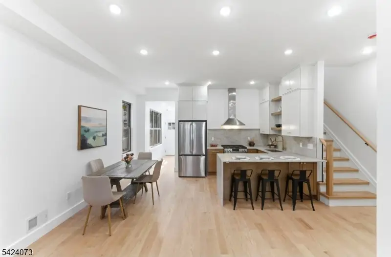113.5 Oak St #1, Jersey City, NJ 07304 - #3