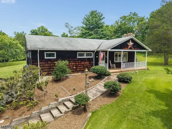 31 Pulaski Rd, Readington Twp., NJ 08889