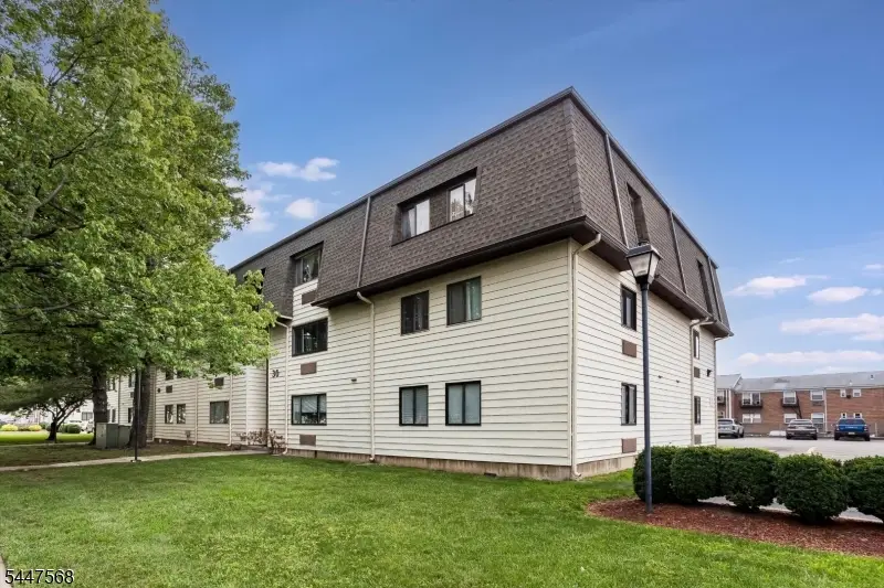 46 Watsessing Avenue Ub15 #Ud15, Belleville, NJ 07109 - #2