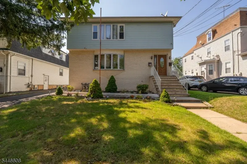 317 E Henry St, Linden, NJ 07036 - #1