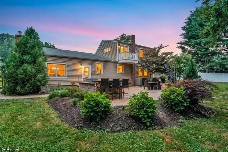 25 Nedshire Dr, Middletown, NJ 07748 - #2